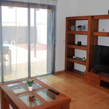 Nueva Con Piscina Privada, Wifi Yaiza (Lanzarote)
